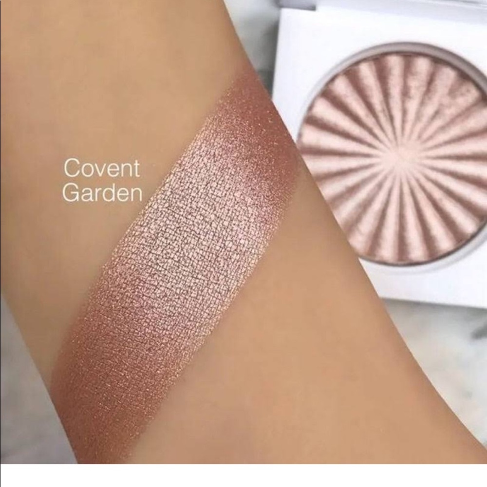 Limited Edition Ofra x Talia Mar Highlighter